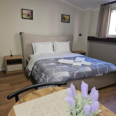 Vila Tafa Apartments تيرانا المظهر الخارجي الصورة